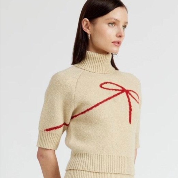 En Saison Sweaters - En Saison Women's Merril Bow Print Turtleneck Sweater size S